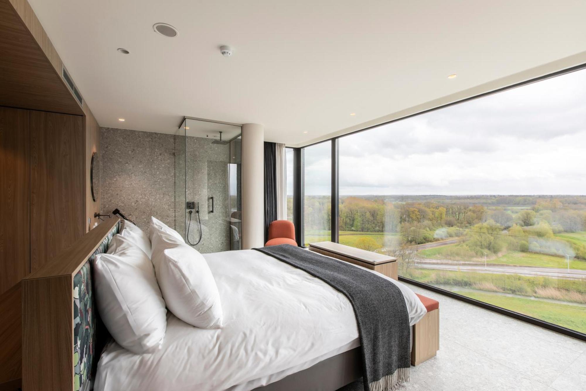 Van Der Valk Hotel Девентер Экстерьер фото