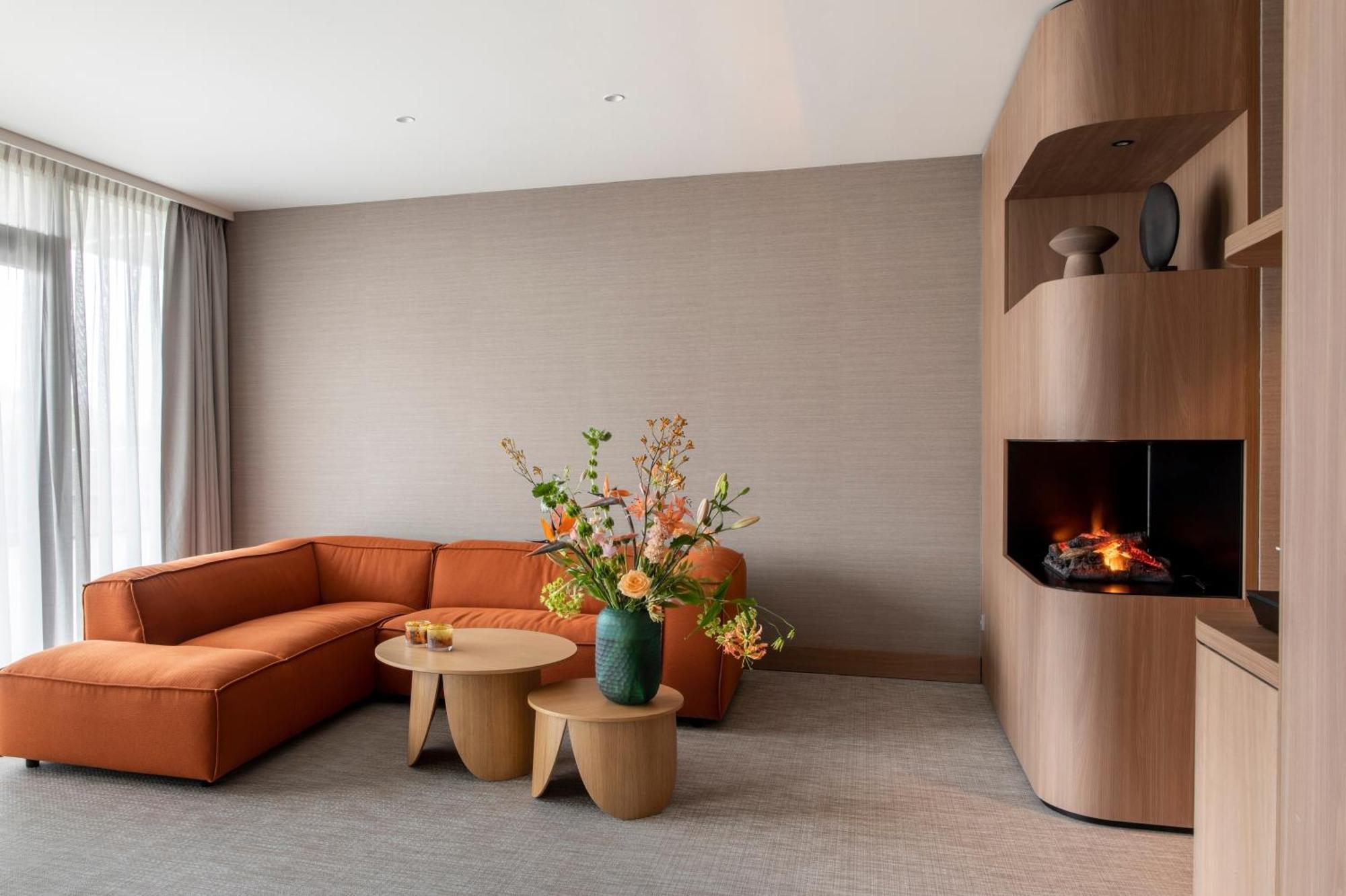 Van Der Valk Hotel Девентер Экстерьер фото
