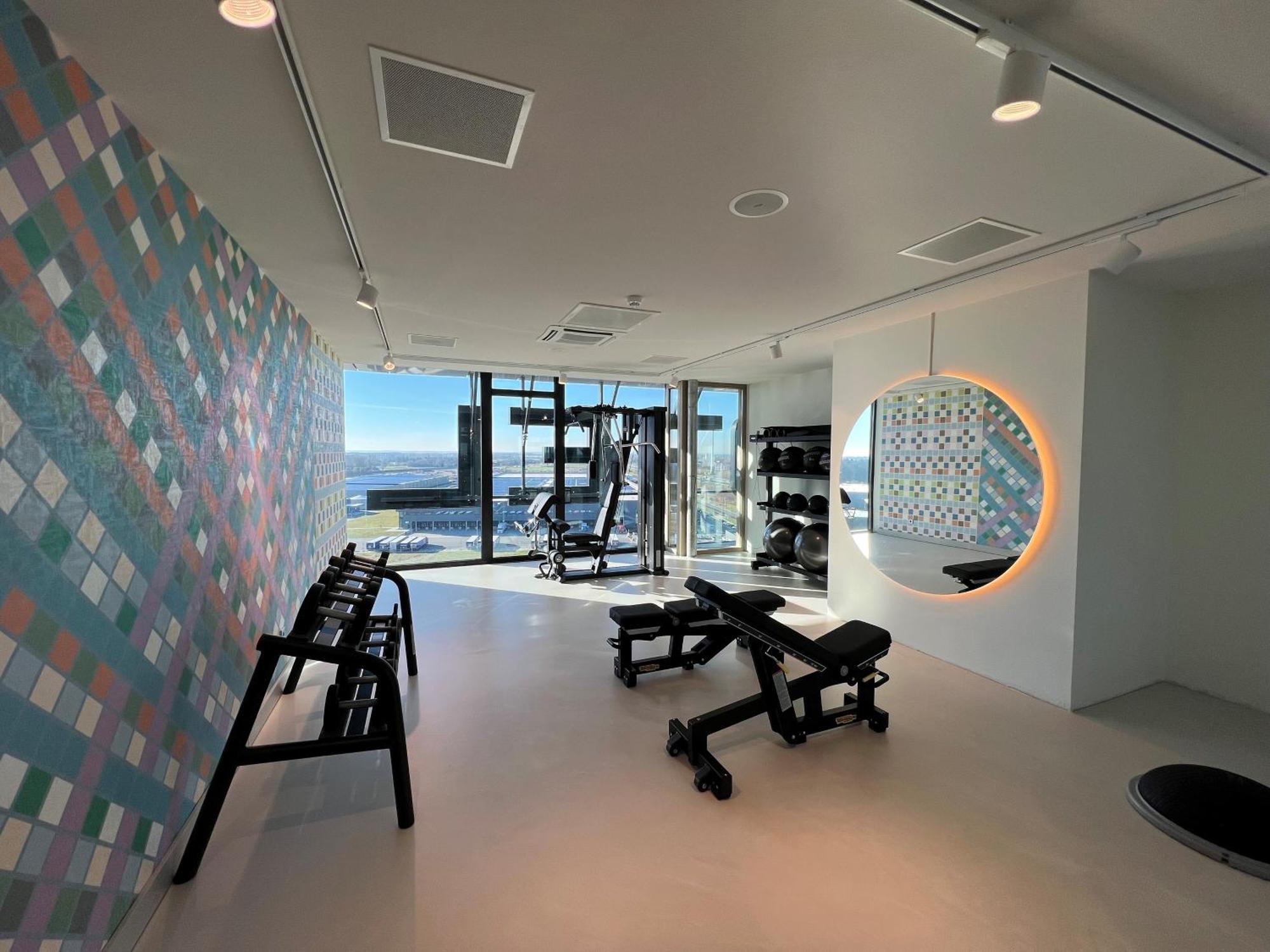 Van Der Valk Hotel Девентер Экстерьер фото